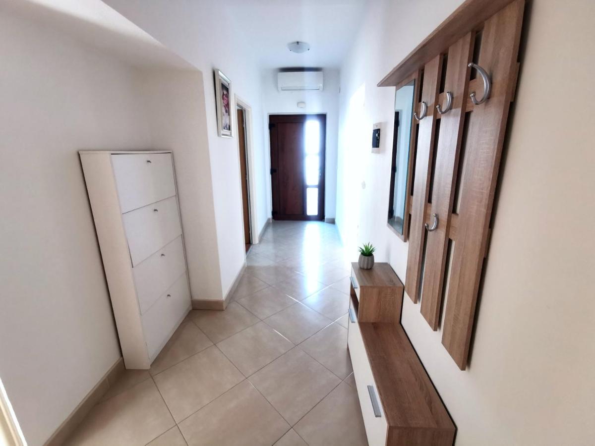 Parun Appartement Pula Buitenkant foto